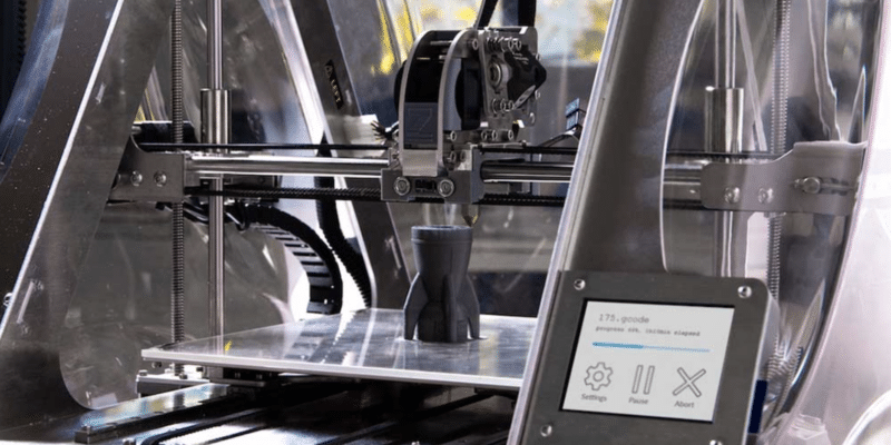 3d printer in a smart factory